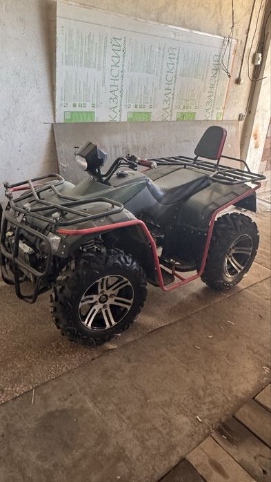 Продам квадрик 300 куб на ходу 4 вд