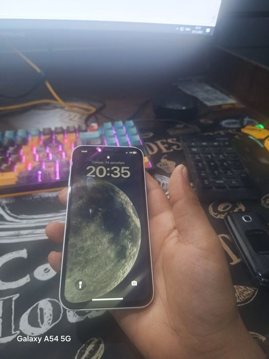 I phone 12  sotiladi