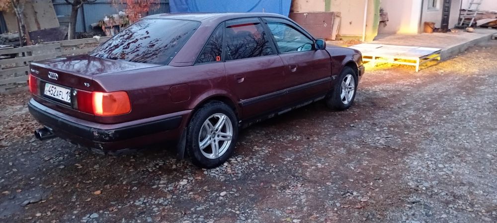 Продам Ауди 100 С4