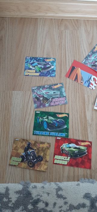 Cartonase hot wheels