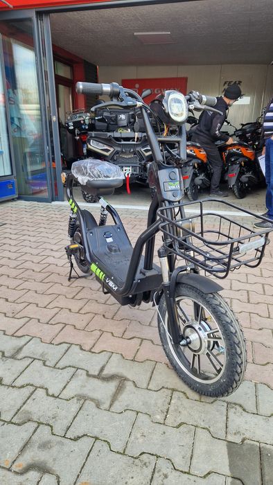 Trotineta Electrica Volta SM scuter fara permis RATE