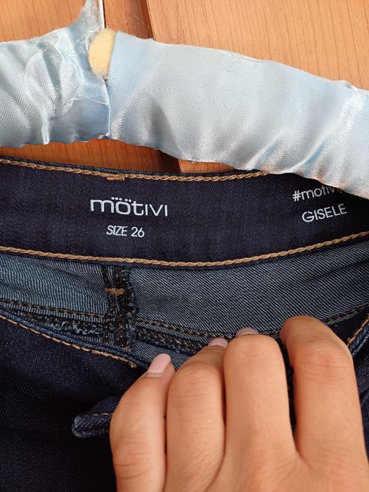 Оригинални дънки на марката Motivi