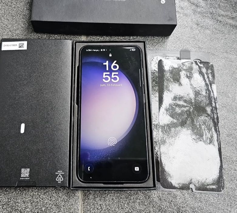 Samsung S23 • impecabil • 96% Bateria