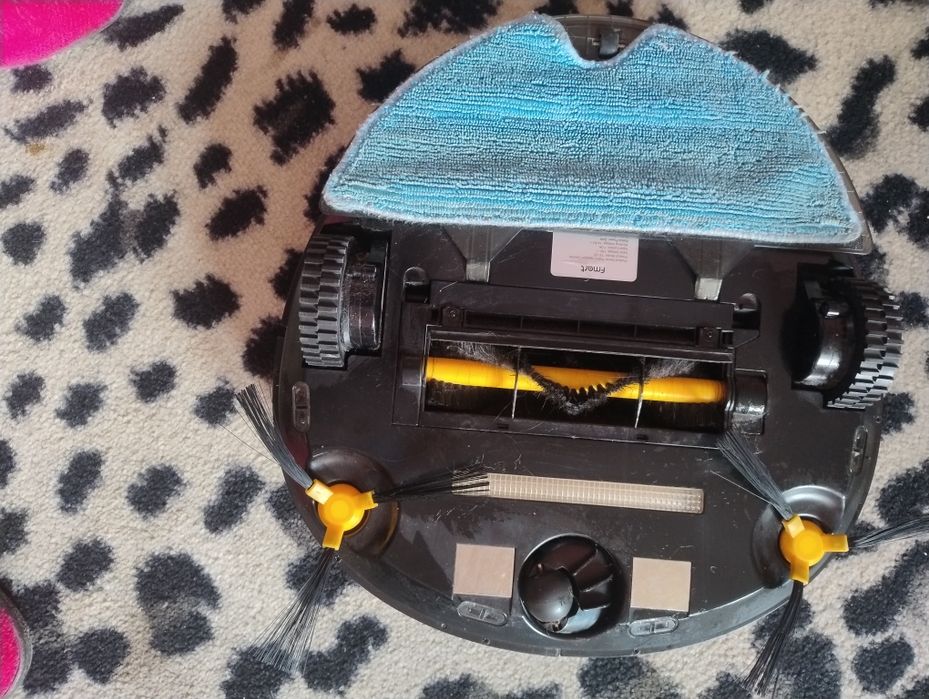 Fmart прахосмукачка робот