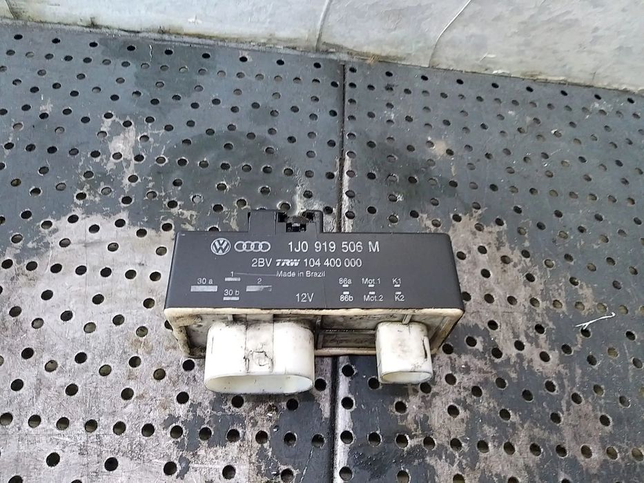 Releu electroventilator 1.9 tdi skoda roomster 5j 1j0919506m
