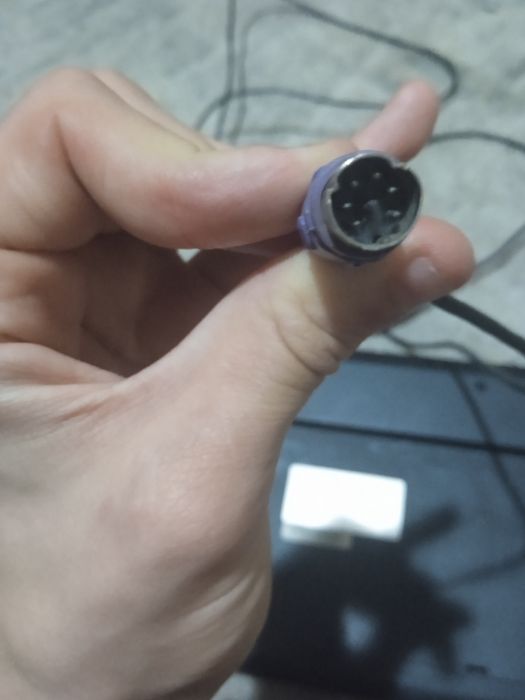 Продам клавиатуру