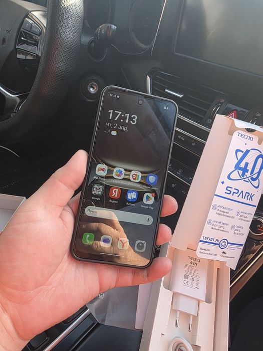 Звонит Tecno spark 40 256gb