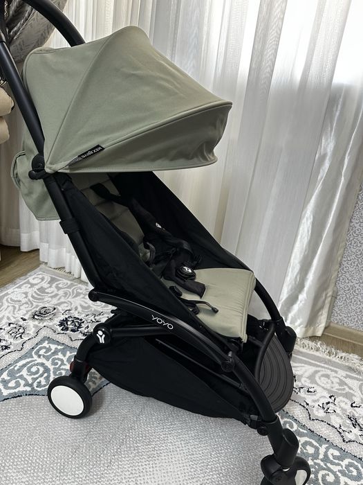 Коляска прогулочная Yoyo