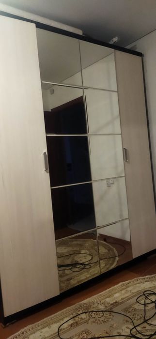 Срочно Продам шкаф для одежды