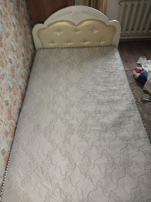 Кровать двухместный