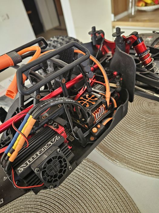 ARRMA KRATON 6s EXB 1/8 masina cu telecomanda profesionala