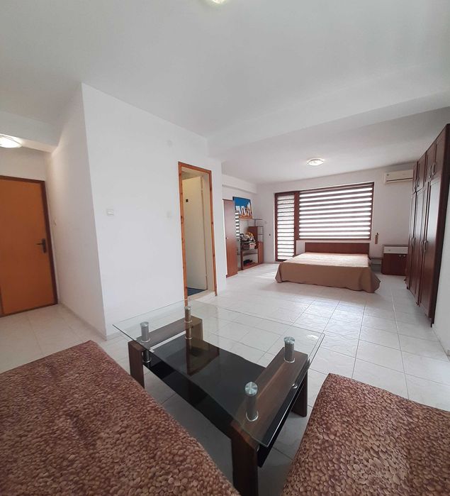 Продава се Многостаен апартамент в Търговище, Център - 300 кв.м за 667 €/кв.м - Снимка #14