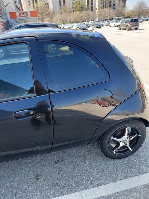 Продавам Ford Ka