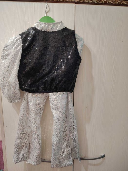 Продам платья бу