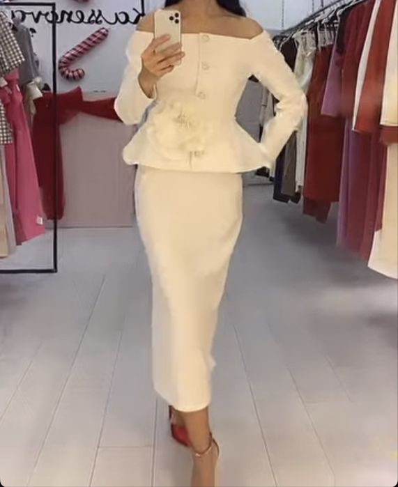 Платье костюм с юбкой