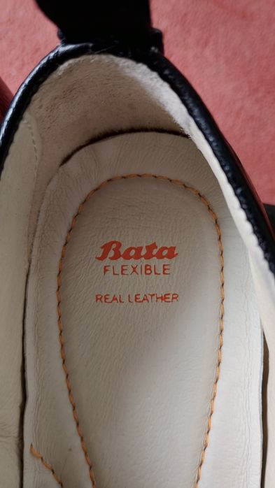 Италиански кожени обувки за тесен крак