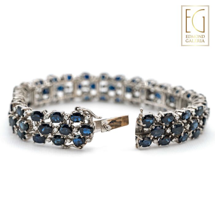 Brățară din aur alb, decorată cu safire și diamante