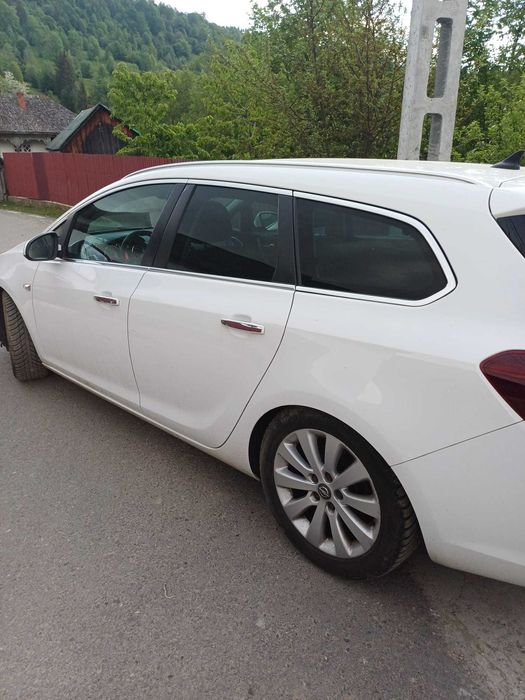 OPEL Astra 2013 — imagine 2