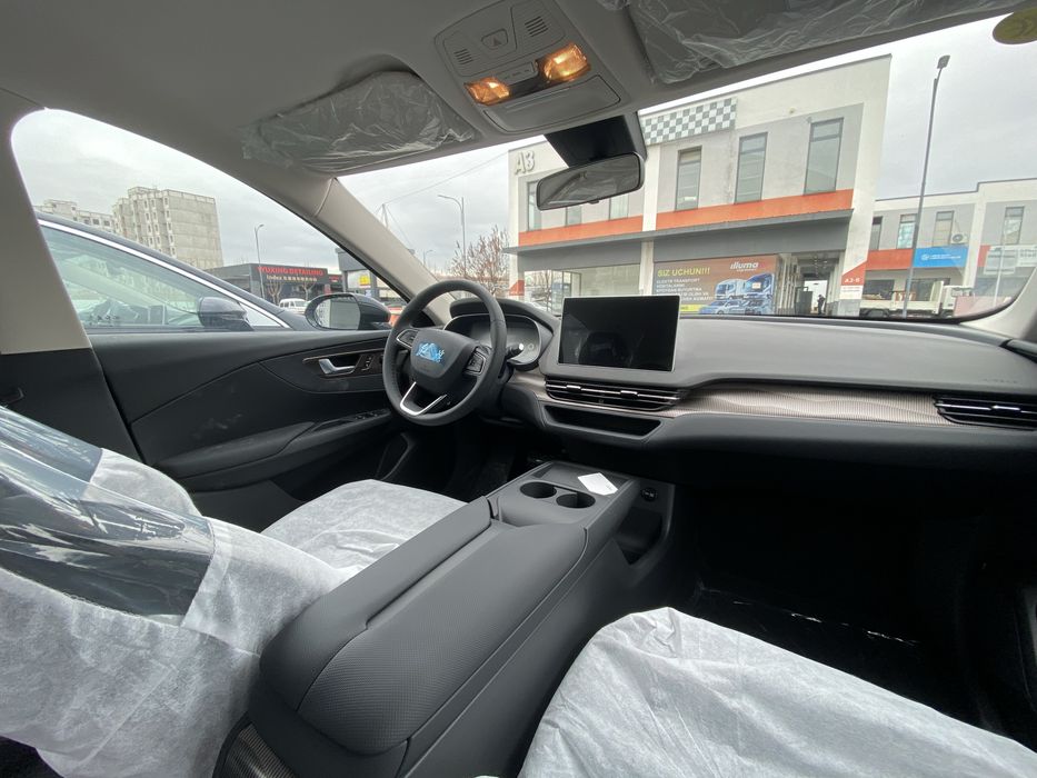 Hongqi e-qm5 Plus 610km