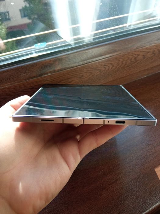 Samaung galaxy z fold 6 12/256