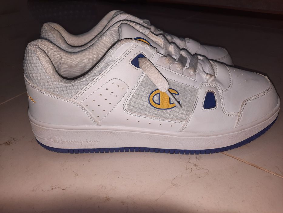 Adidași Champion