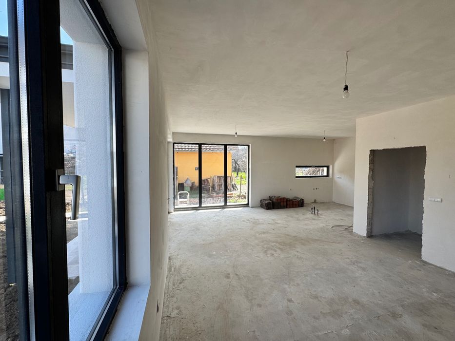 Продава се Къща в с. Нацовци, Област Велико Търново - 190 кв.м за 722 €/кв.м - Снимка #16