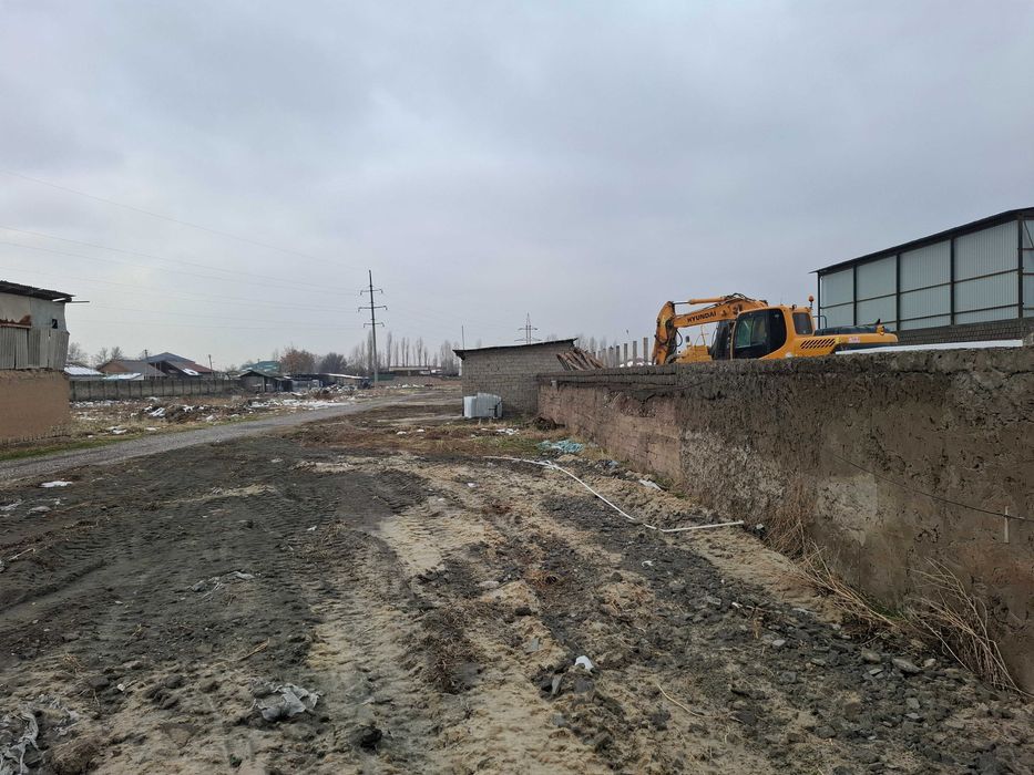 М.Улугбекский р-н! Учхоз,Дурмень. Пор-ся 113-соток не жилой участок