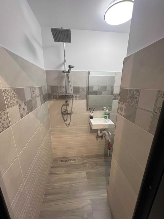 Inchiriez garsoniera in REGIM HOTELIER