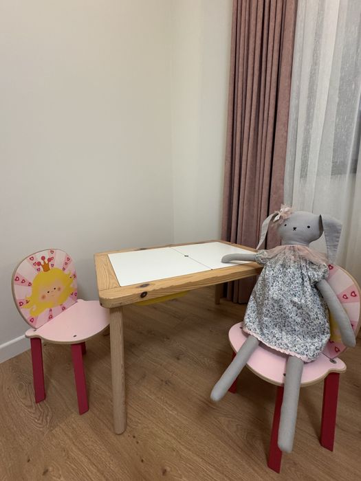 Masa FLISAT cu scaunele