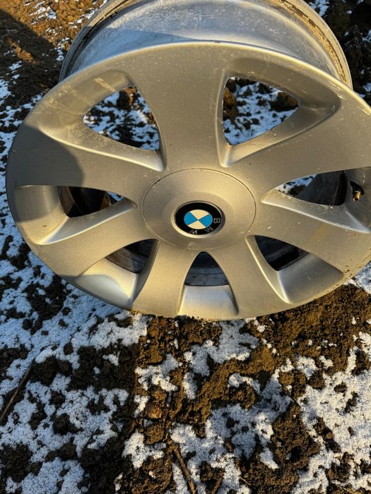 Vând jante BMW originale