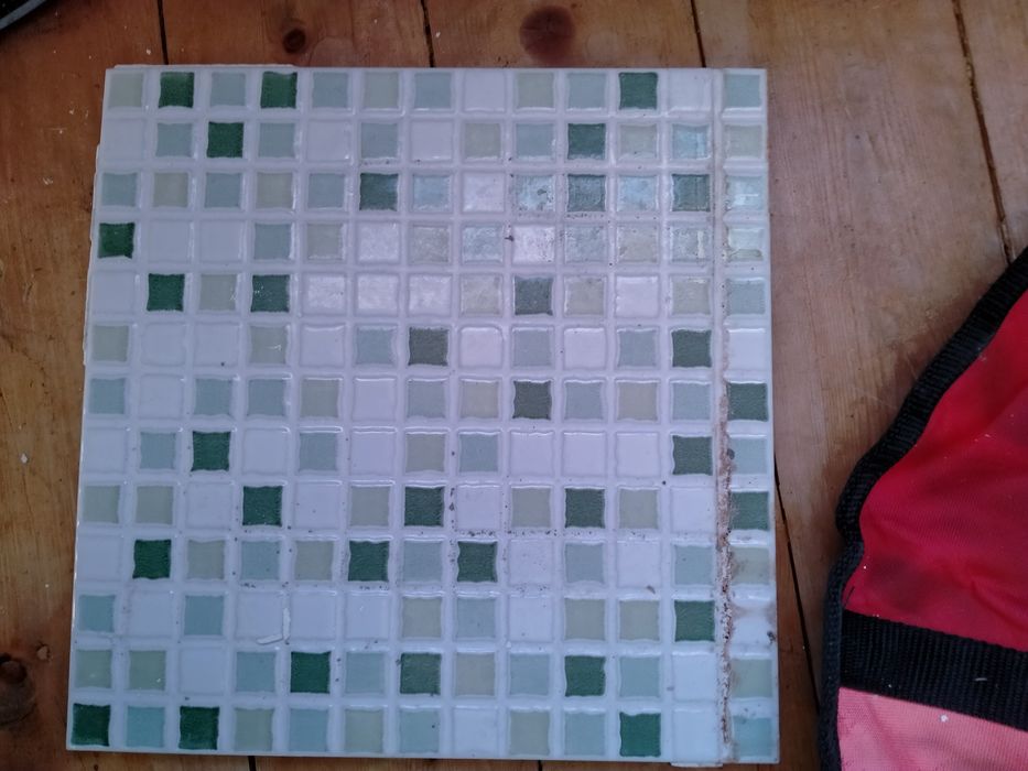 Плитка кафельная б/у