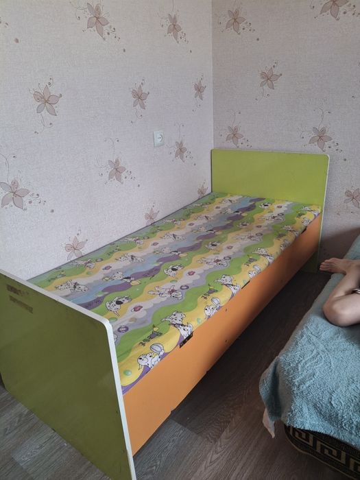 Кровать  детская