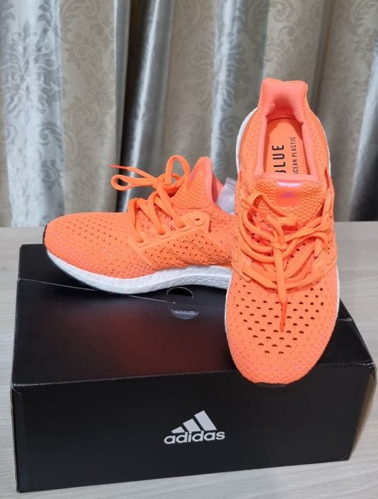 Adidas ultraboost noi la cutie mărime 38