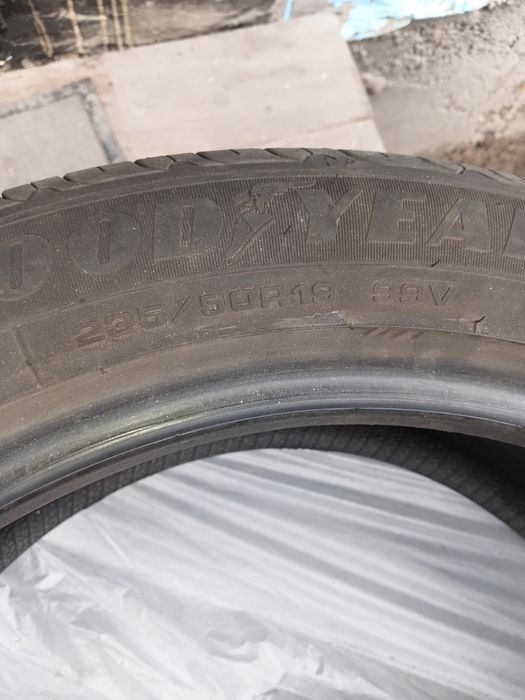 Шины лето 235/50/19