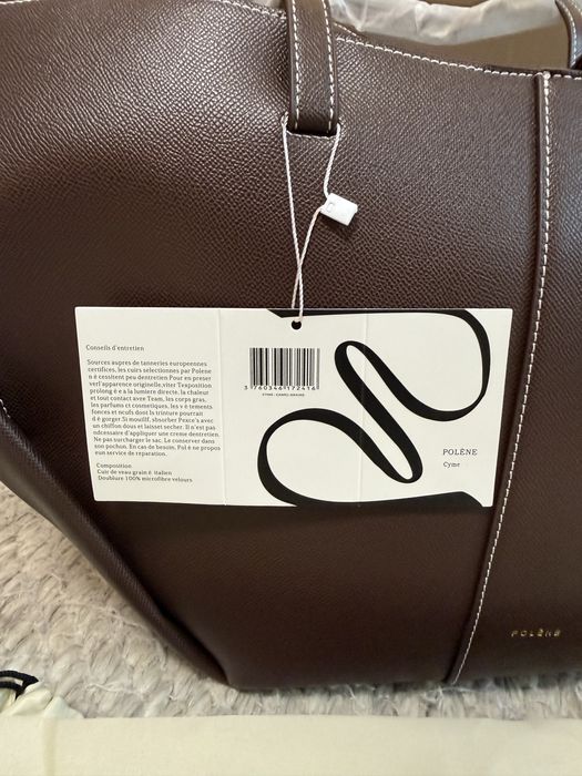 Poseta polene de liceu