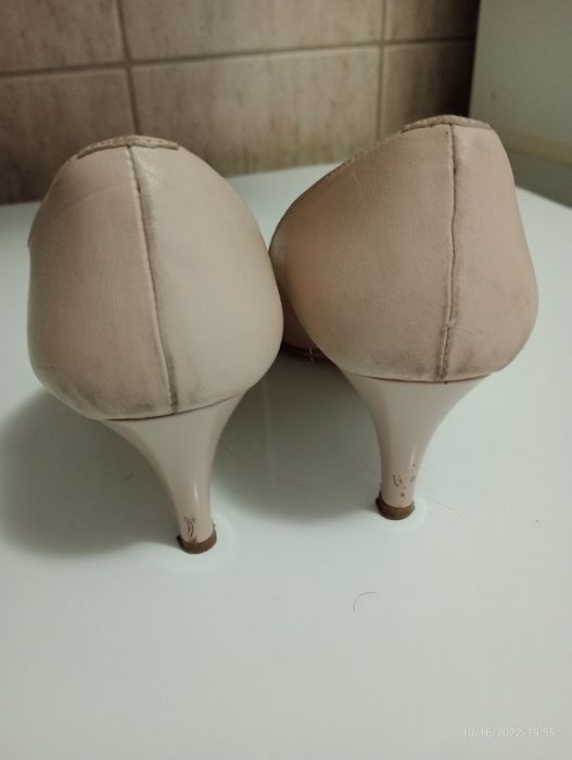 Pantofi damă folositi