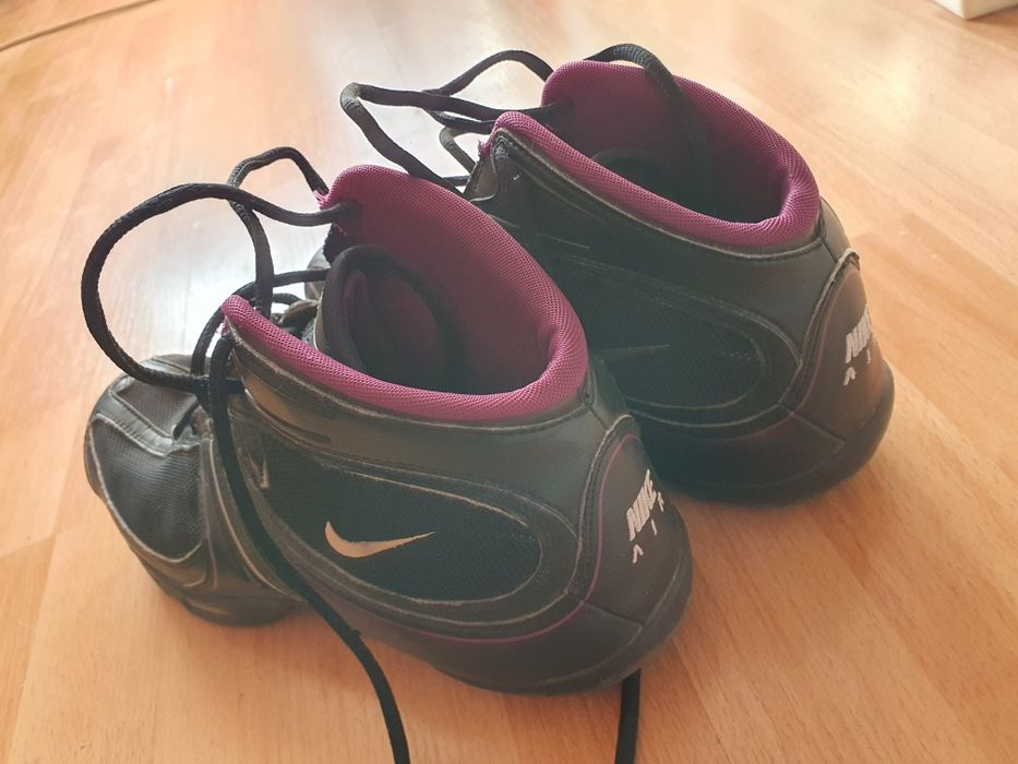 Nike спортни обувки