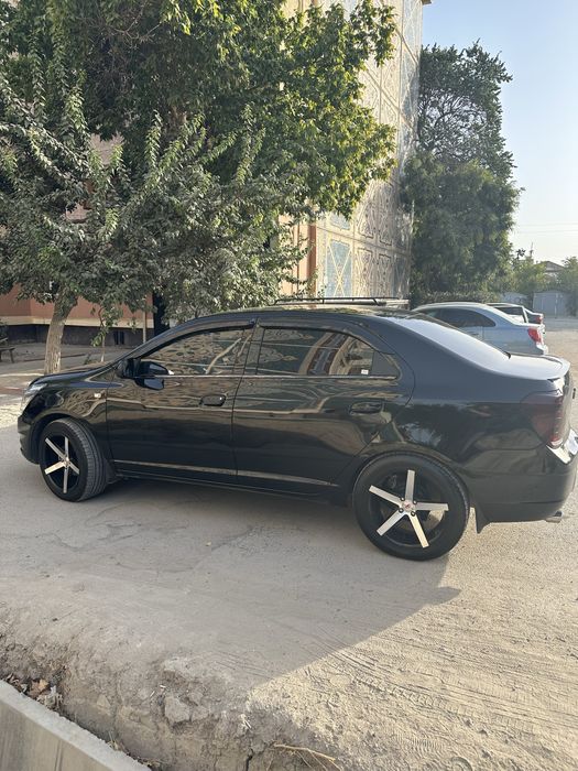 Кобальт Срочно сотилади