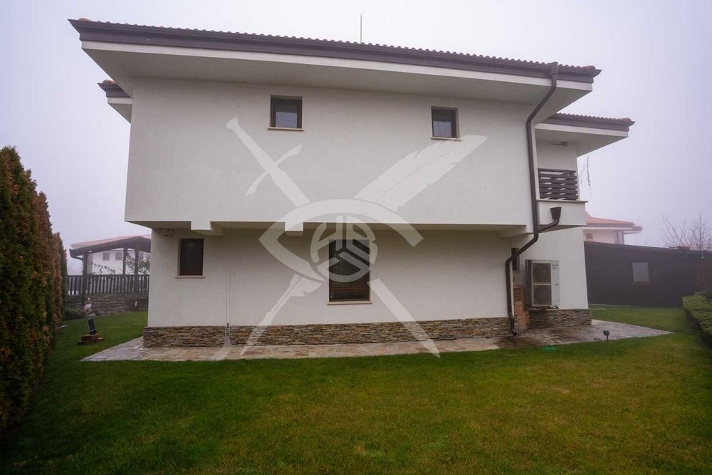 Продава се Къща в с. Кладница, Област Перник - 193 кв.м за 1586 €/кв.м - Снимка #16