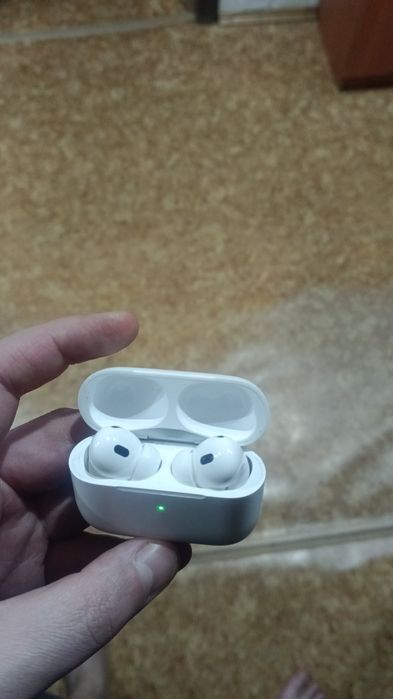 Наушники эйрподс