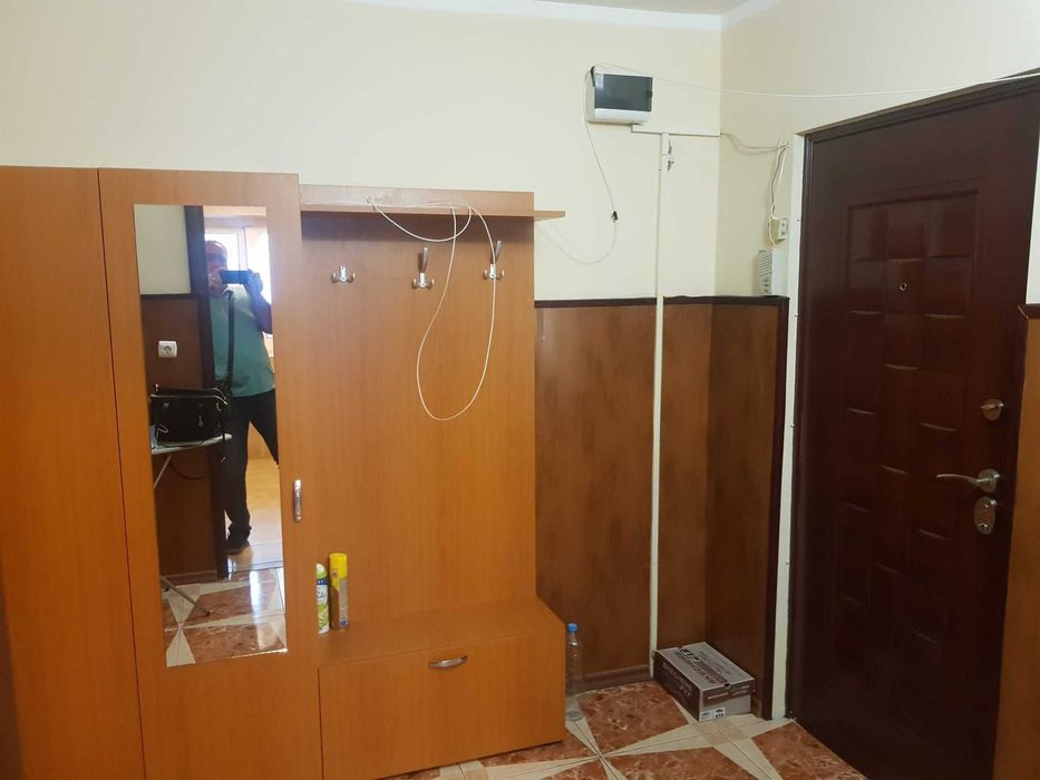 Vand apartament 2 camere Militari, Apusului!
