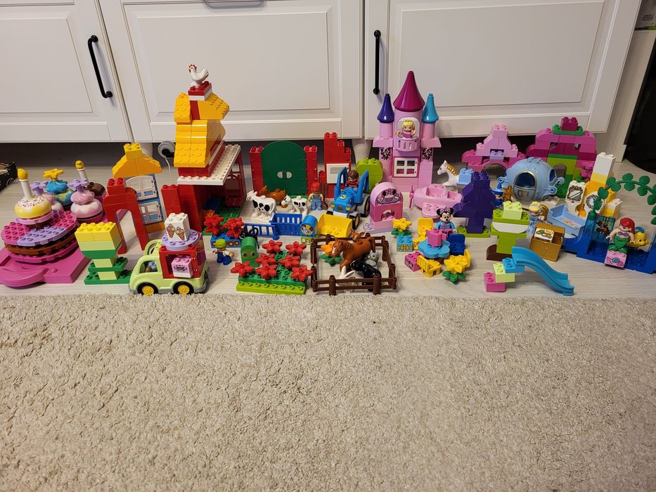 Colectie mare de seturi  LEGO DUPLO cu cutie depozitare