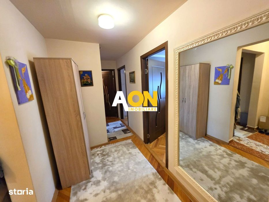 Apartament 3 camere, 2 bai, decomandat, etaj 3, Cetate, zona Stadion