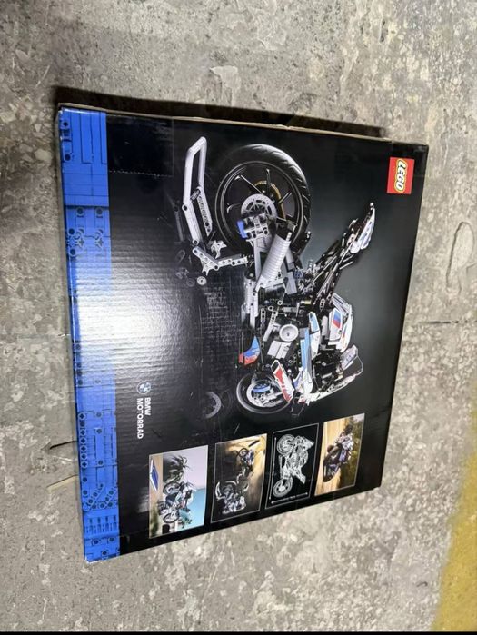 Лего BMW M 1000 RR