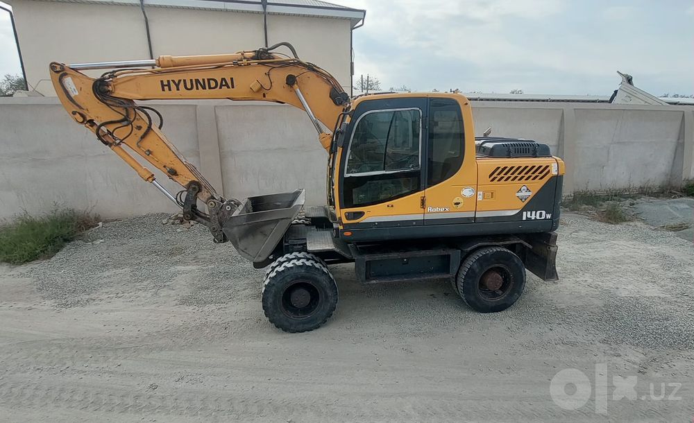 Hyundai 140 sotiladi