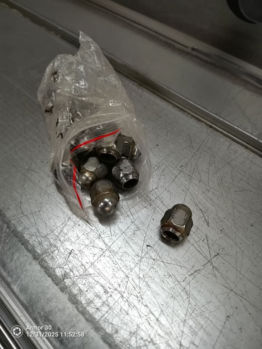 Toyota джанти 17" с гуми hylux/ land cruiser