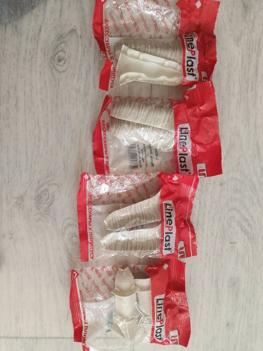 Угол для плинтуса 80мм