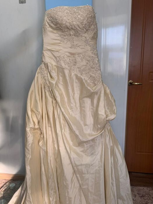 Платье свадебное