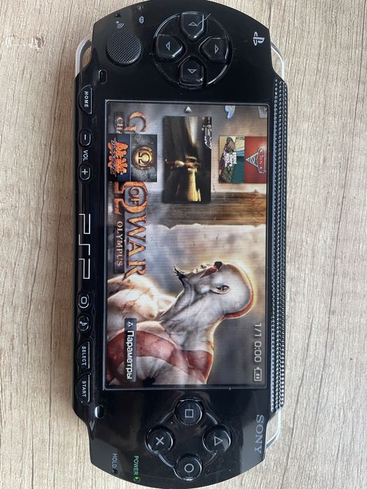 Продам прошитую PSP 1000