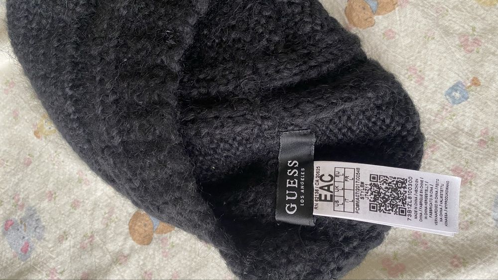 Берет Guess новая